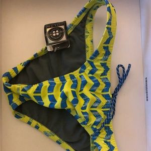 Jolyn Brazil bottom NWT (S)